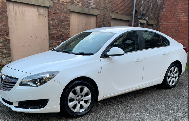 VAUXHALL INSIGNIA DESIGN 2015